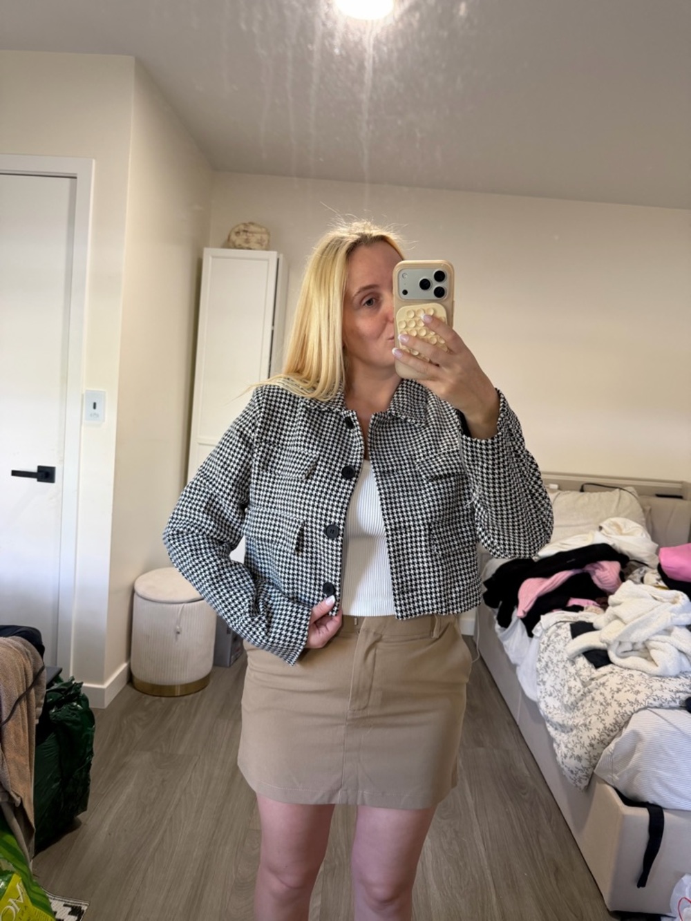 Cropped Houndstooth Button-Up Jacket - Black & White tenshoppe